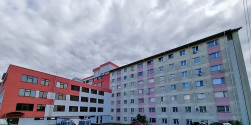 bloc de apartamente spital Falticeni