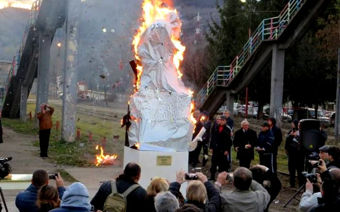 Monumentul Salvatorului Minier, inaugurat la Petrila.