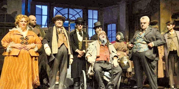 Scenă din spectacolul „Scrisoarea“,  de la Teatrul Naţional Bucureşti 