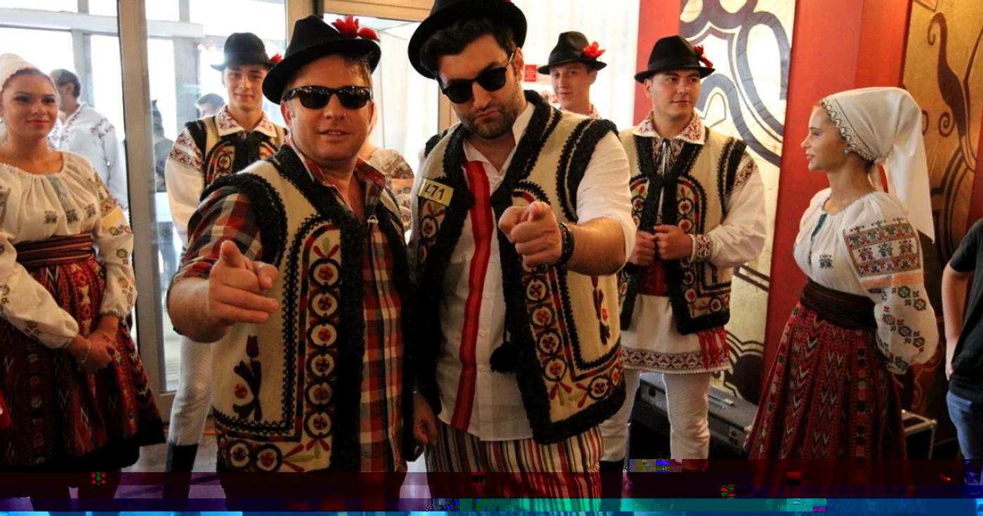 Smiley şi Pavel Bartoş, prezentatorii „Românii au Talent“ FOTO Pro TV