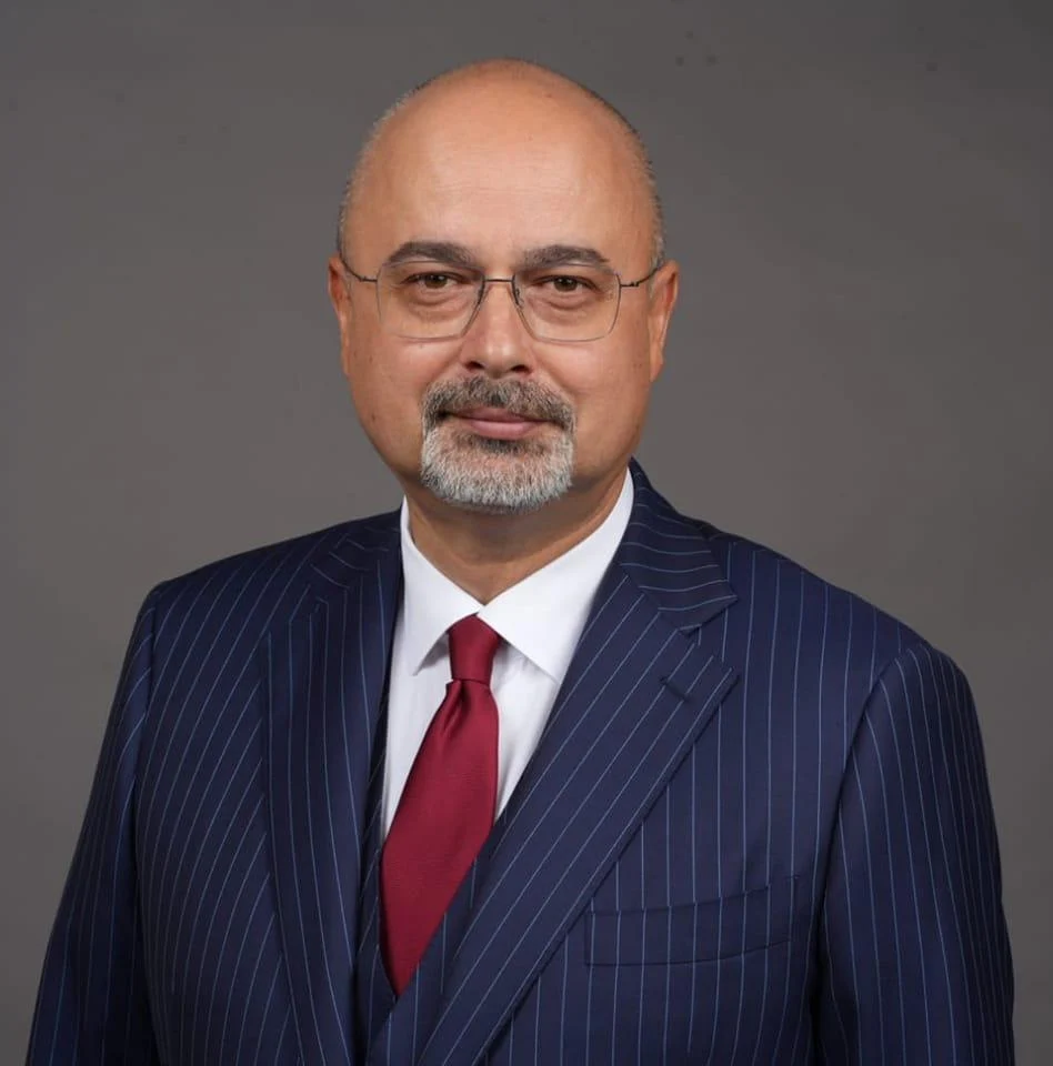 Emil Albotă, deputat PSD de Olt în mandatul trecut, este noul prefect al județului Olt. Îl înlocuiește pe Cosmin Floreanu