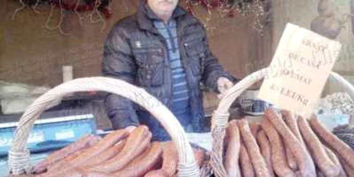 Producătorii le-au pregătit locuitorilor din Slobozia o sumedenie de produse tradiționale foto: Arhivă