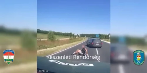 sofer roman sare din masina FOTO captura video webp