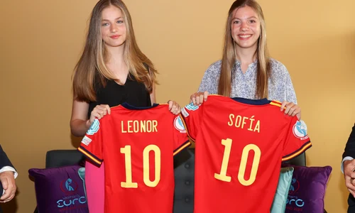 Printesa Leonor si Infanta Sofia GettyImages 1241981523 jpg