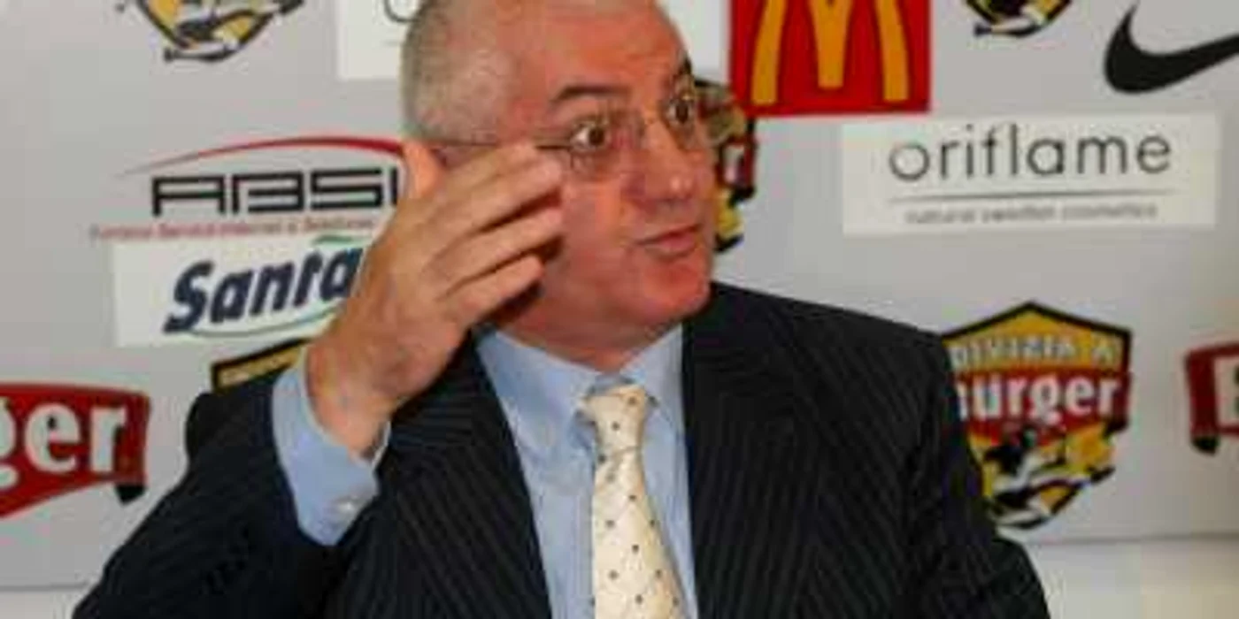 Dumitru Dragomir poartă noroc Craiovei, în opinia lui Piţurcă 