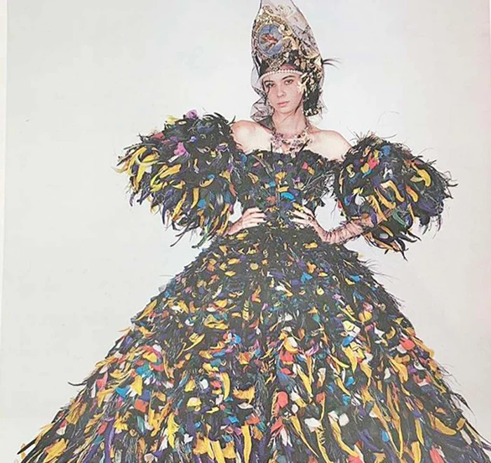 Rebecca a defilat într-o rochie de prințesă