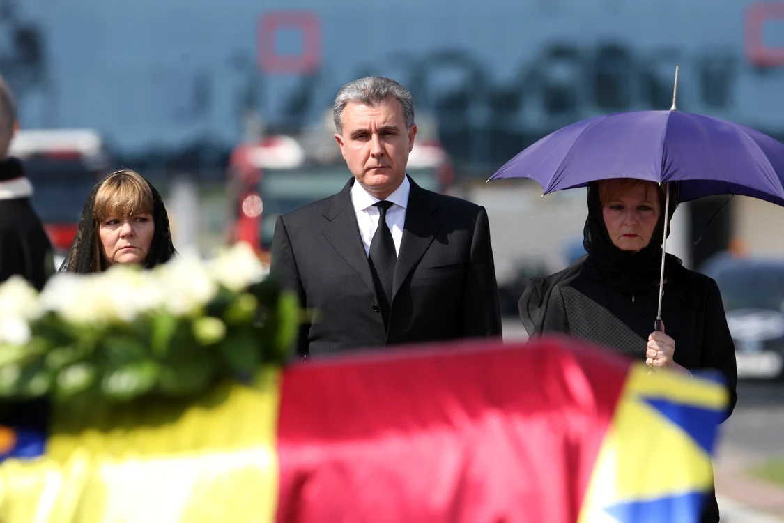 
    Principesa Margareta, împietrită de durere la vederea coșciugului mamei salefoto: David Muntean  