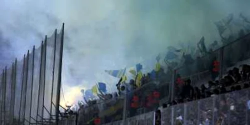 Din cauza incidentelor provocate de suporterul Dragoş Enache, Petrolul va juca cu porţile închise (foto: Alex Policală)