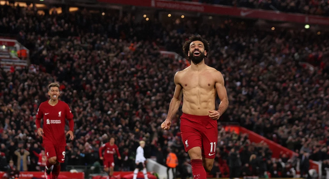 Mohamed Salah de la Liverpool sărbătorește marcarea celui de-al șaselea gol FOTO Profimedia