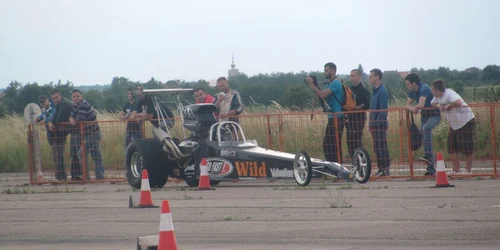 Monstrul-vedetă al Chevrolet Drag Racing 2011
