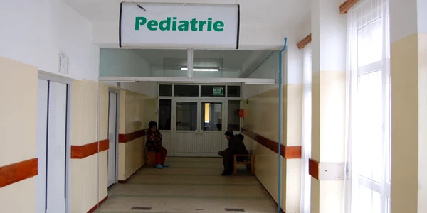 Micuţa se află internată în secţia de Pediatrie