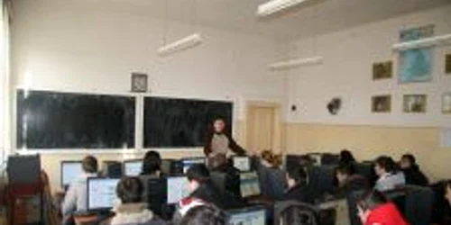 Ziua Siguranţei pe Internet la Liceul cu Program  Sportiv Arad 