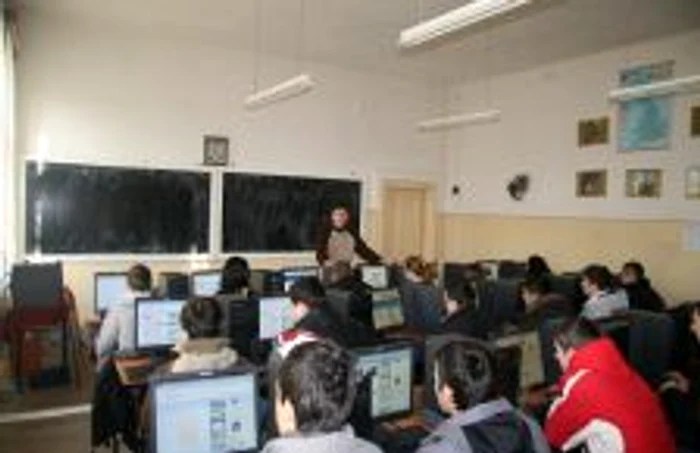 Ziua Siguranţei pe Internet la Liceul cu Program Sportiv Arad