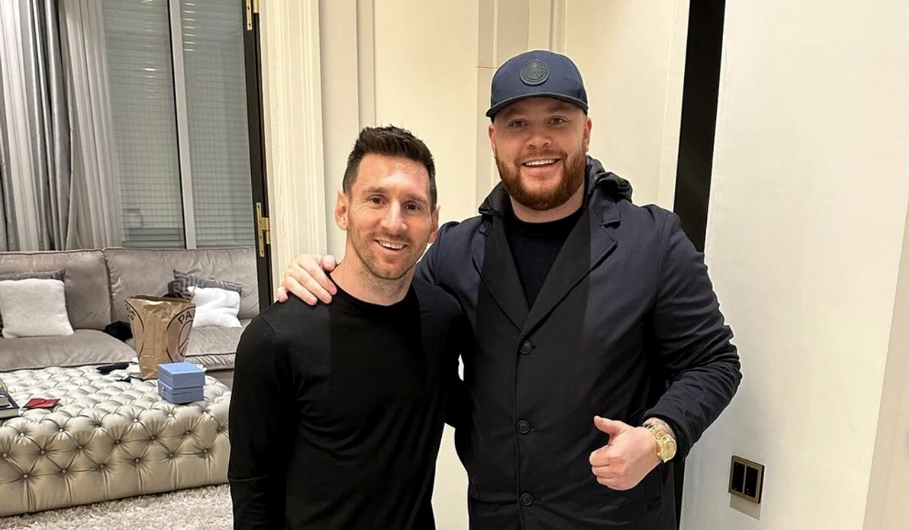 Lionel Messi a colaborat pentru cadou cu Ben Lyons, fondatorul iDesign Gold (FOTO: Instagram)