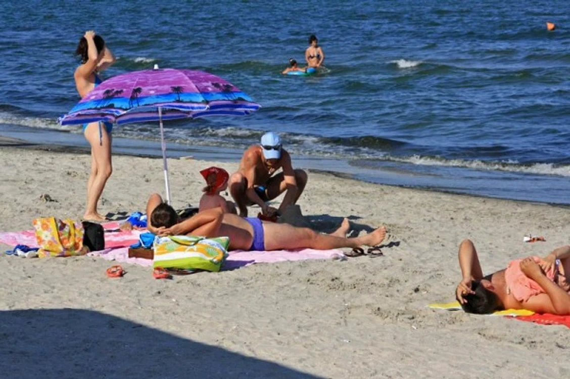 
    Vacanța la mare pentru vara 2021 poate fi cumpărată ieftin de la Târgul de Turism onlineFoto: litoralulromanesc.ro  