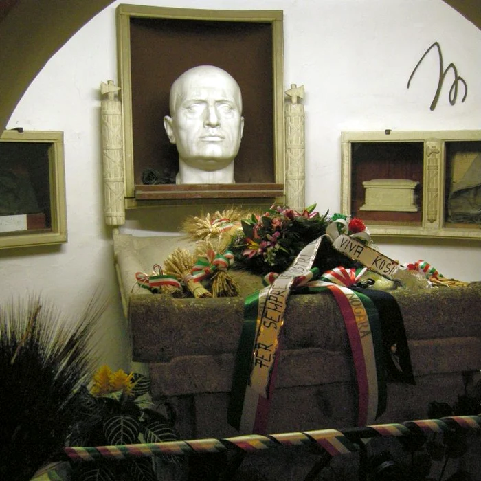 Predappio cimitero mormant benito mussolini 04 jpg jpeg