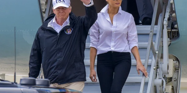 Trump si Melania in Texas EPA