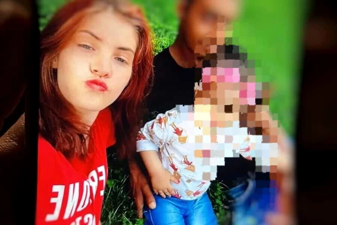  Poliția cere ajutorul pentru găsirea unei tinere mame și a fetiței de 3 ani - Foto Facebook