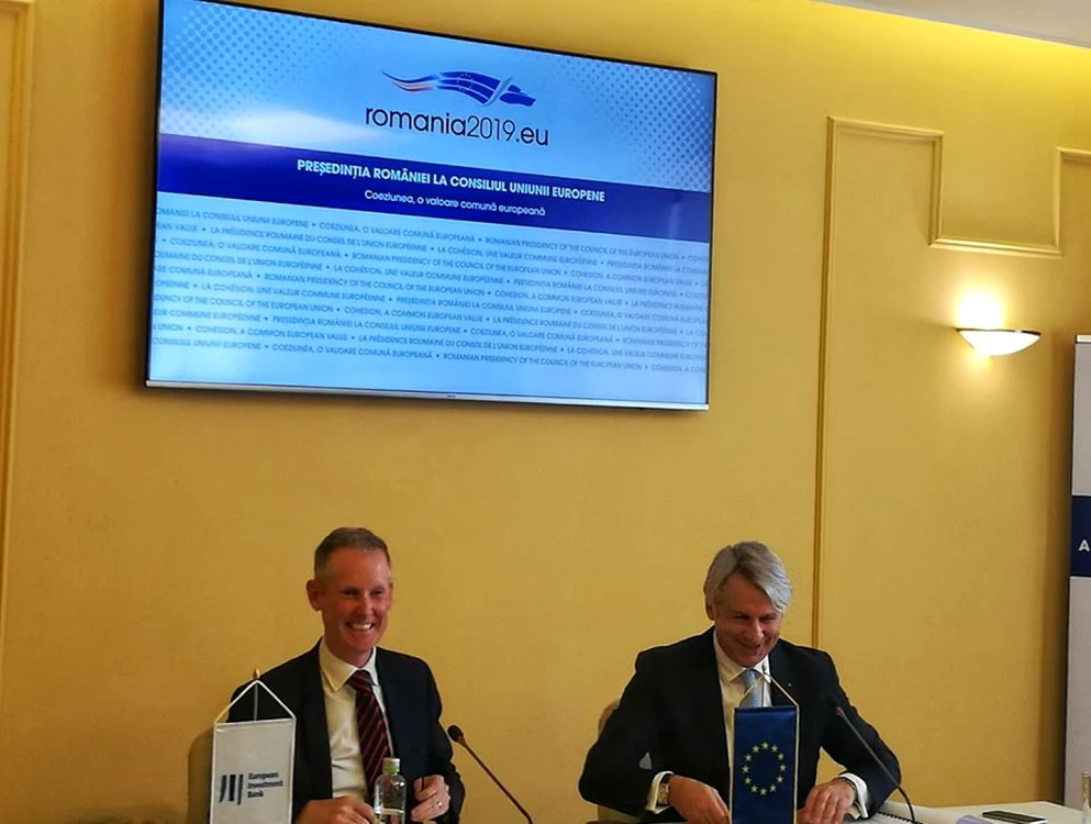 Andrew McDowell şi Eugen Teodorovici