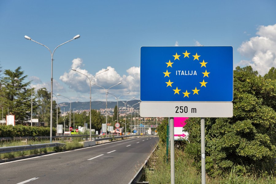 Italia restabilește controalele la frontiera cu Slovenia, pe fondul amenințării acțiunilor violente