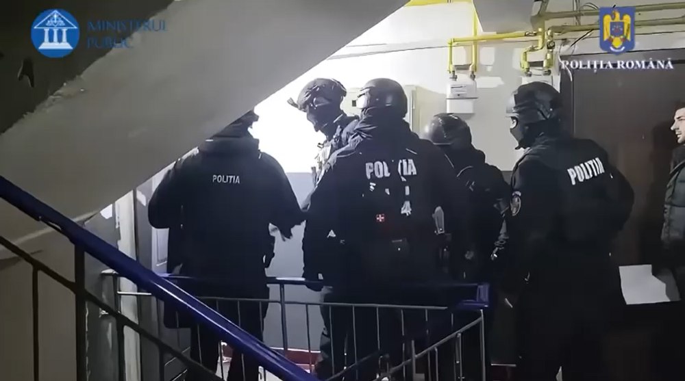 Un simpatizant al lui Potra, călcat de mascați. Este acuzat de instigare publică prin mesaje transmise pe TikTok