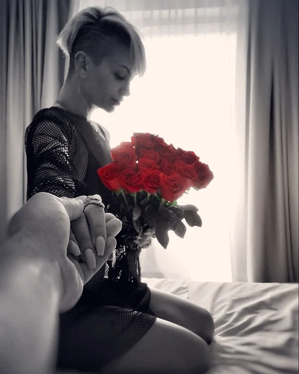 Giulia Anghelescu și soțul ei sărbătoresc 7 ani de căsnicie