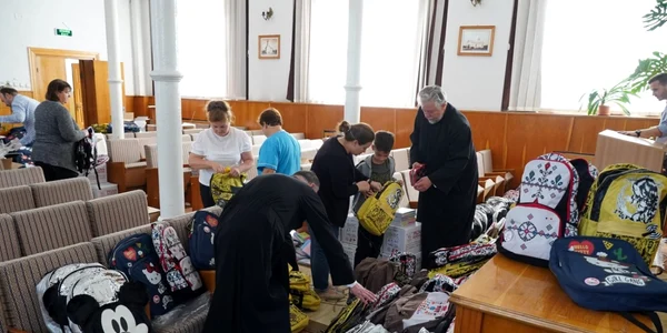 biserica rechizite copii saraci