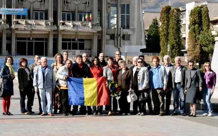 Premianţii fără premii este o campanie care are loc în fiecare sâmbătă în Deva.