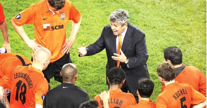 Mircea Lucescu îi conduce pe "mineri" spre câştigarea campionatului Ucrainei