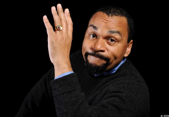 Comediantul Dieudonne, cel care a inventat gestul quenelle. FOTO: Twitter