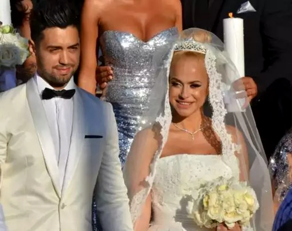 
    La nunta Andei Adam cu Sorin Andrei, tatăl miresei a făcut dezvăluiri uimitoarefoto: Alex Muscaliu  