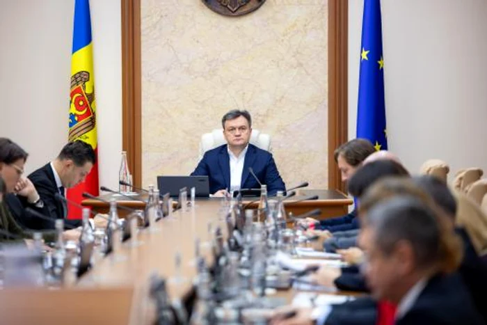 Premierul va cere votul Parlamentului privind starea de urgență. FOTO: Gov.md