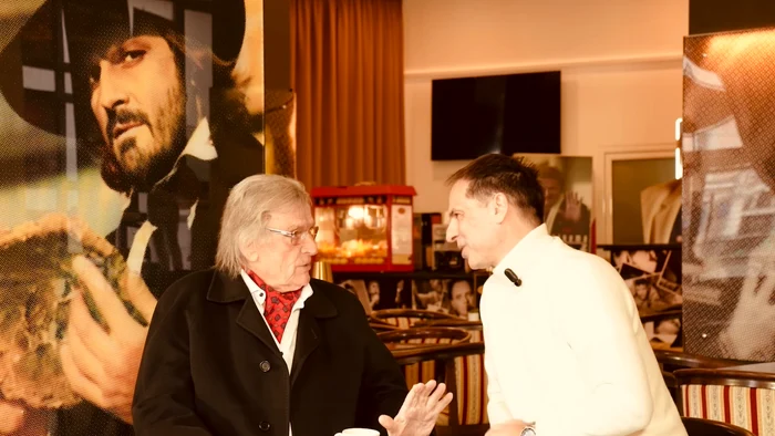 Dan Negru l a vizitat pe Florin Piersic de ziua lui, Captură Facebook (3) png