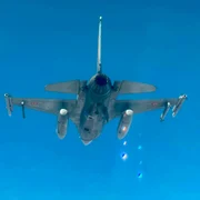 MApN a publicat imagini din timpul misiunii F-16 de doborâre a celei de-a treia drone