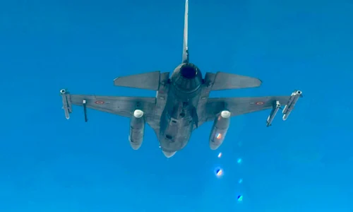MApN a publicat imagini din timpul misiunii F-16 de doborâre a celei de-a treia drone