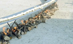 Plita pe care a fost copt covrigul are o lungime de 64 de metri şi o lăţime de 50 centimetri jpeg