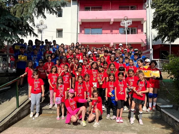 Copii în tabăra de la Agafton FOTO Direcția Județeană pentru Sport și Tineret