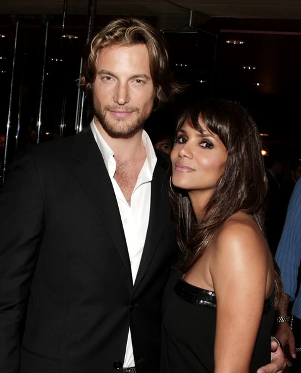 
    Halle Berry şi Gabriel Aubry pe vremea când formau un cuplu  