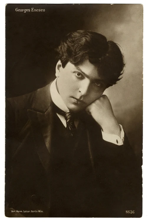 GEORGE ENESCU FOTO TINERETE jpg
