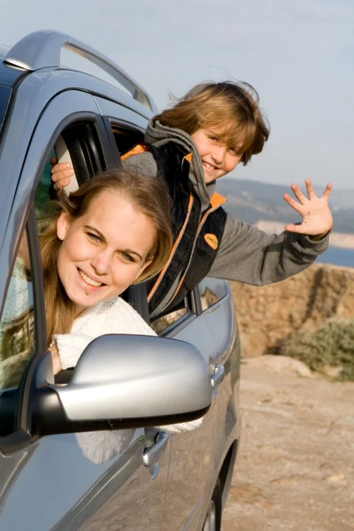 Pentru o vacanţă reuşită, ai grijă ca maşina ta să nu-ţi facă surprize neplăcute la drum!