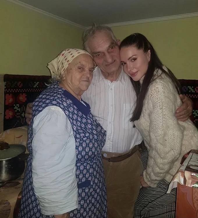 Otilia Bilionera și-a deschis sufletul și a vorbit despre dramele din familiefoto: captură Kanal D