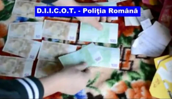 Poliţiştii au ridicat 1.600 de euro falşi. Foto: Adevărul