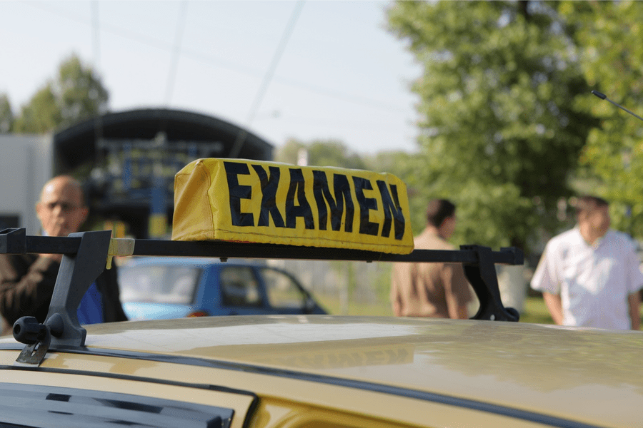 Proiect UDMR: Examinatorul auto poate fi orice persoană care obţine o autorizaţie în domeniu 