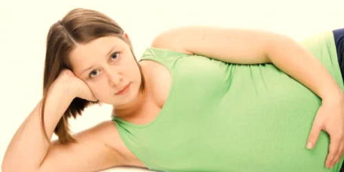 Medicii recomandă gravidelor să nu consume deloc alcool