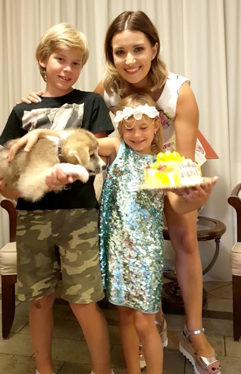 Ela Craciun caine png