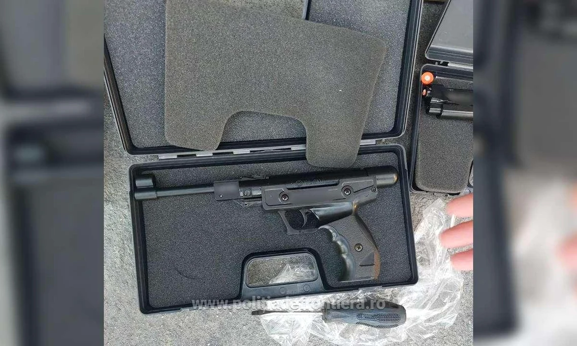 peste 1500 de arme desoperite in vama Isaccea 1  Foto Politia de Frontiera jpg