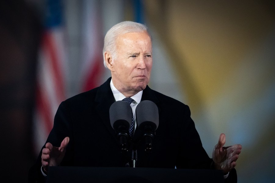 Glumă la un dineu de la Casa Albă: francezii nu vor pensionare la 64 de ani, Biden vrea să lucreze până la 86
