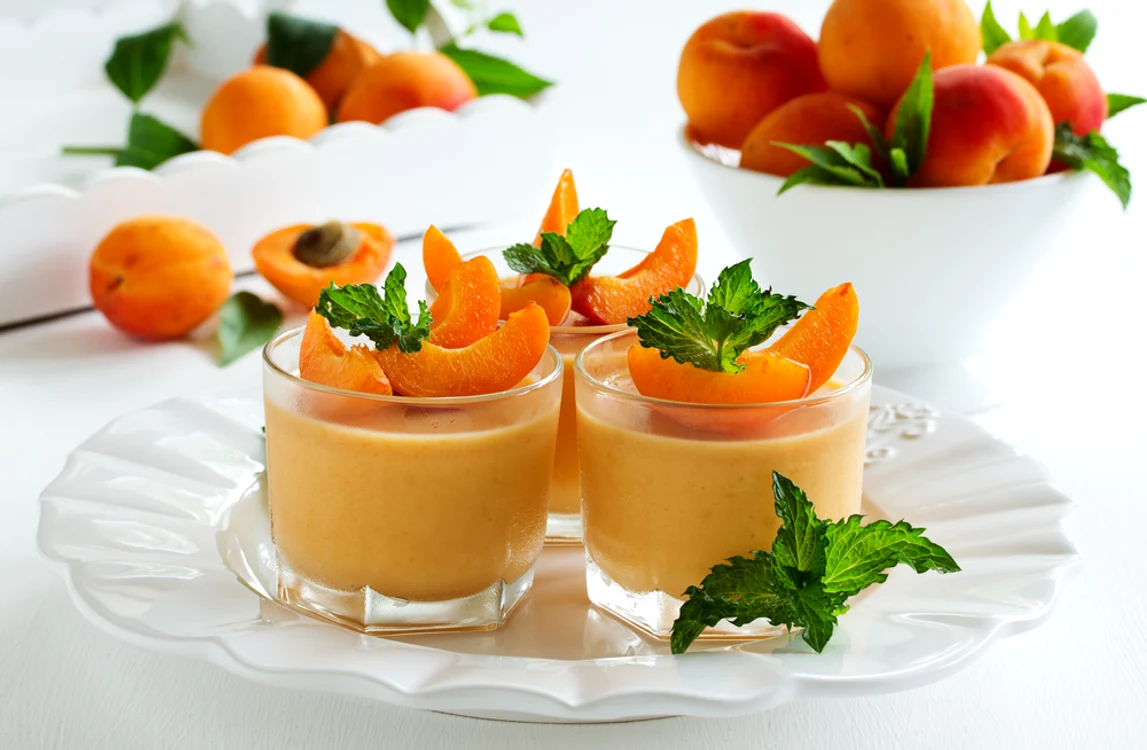 panna cotta caise shutterstock 288283781 jpg