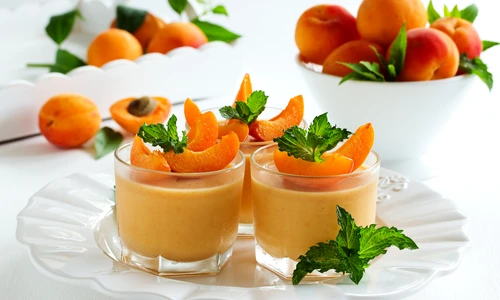 panna cotta caise shutterstock 288283781 jpg