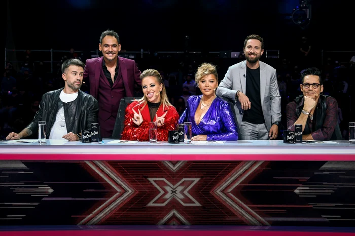 
    Jurații și prezentatorii X Factor  